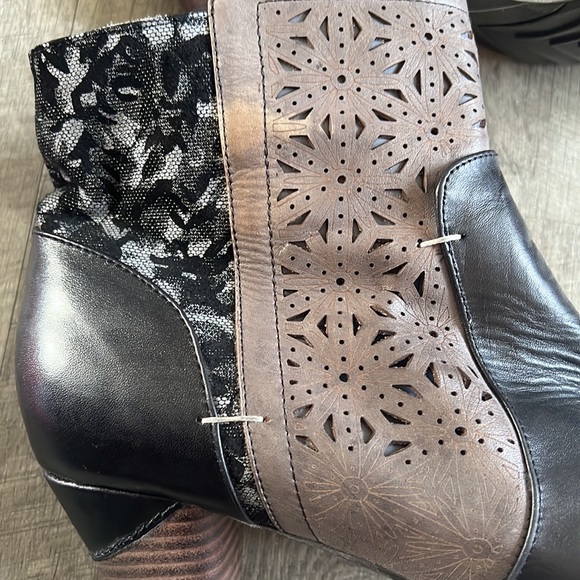 L’artist Bella leather booties, good condition - Picture 6 of 7